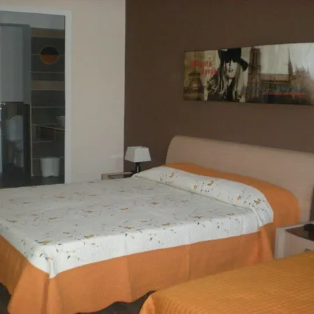 Bed & Breakfast Le 3 B 3*